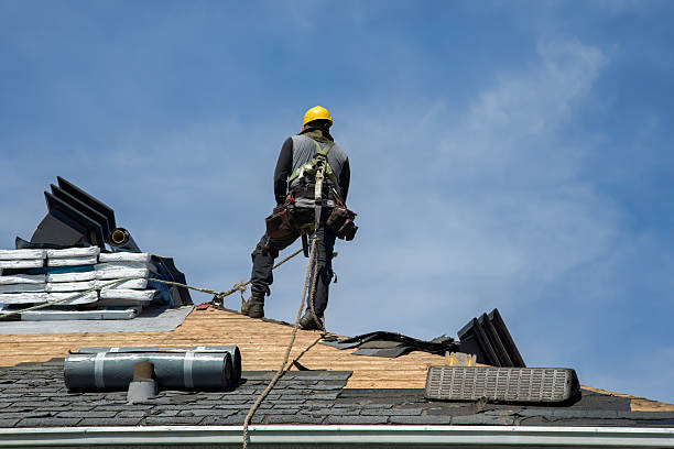 Professional Gutter Installation technician working in Plainfield, CT
